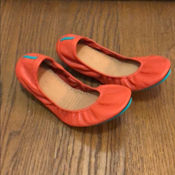 Tieks Shoes - Tangerine Tieks Size 8